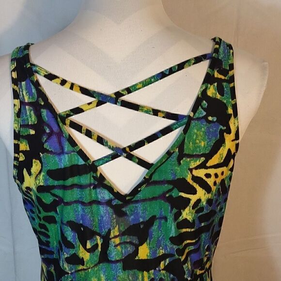 Abstract Sun Dress  - Picture 5 of 7